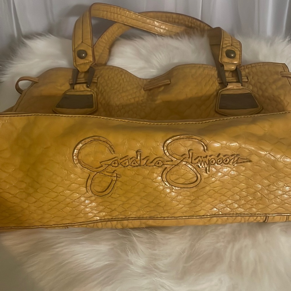 Jessica Simpson purse